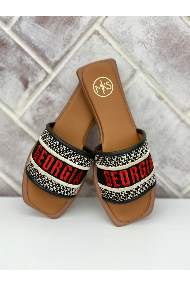 bold red “GEORGIA” embroidery sandals 
with houndstooth detail