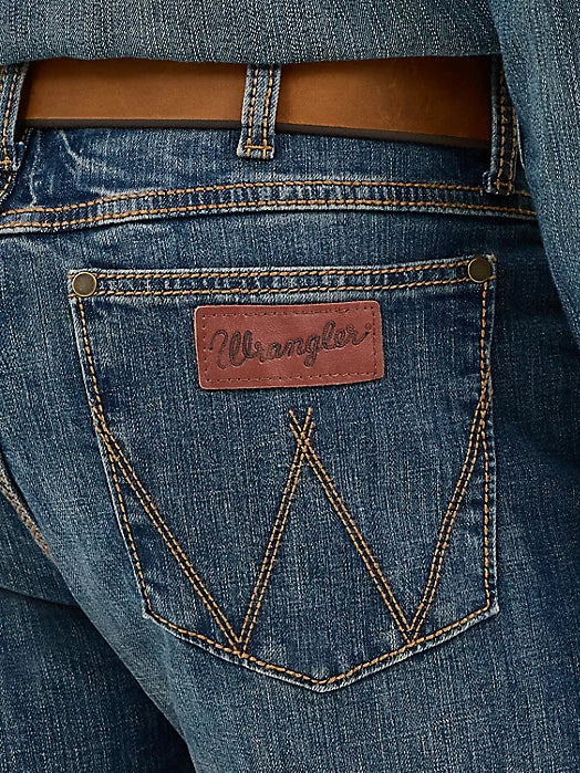 WRANGLER RETRO® SLIM FIT STRAIGHT LEG JEAN - Bozeman
