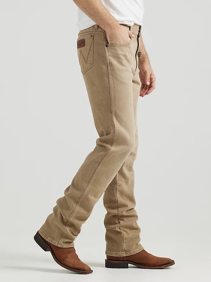 WRANGLER RETRO® SLIM FIT STRAIGHT LEG JEAN - Saddle
