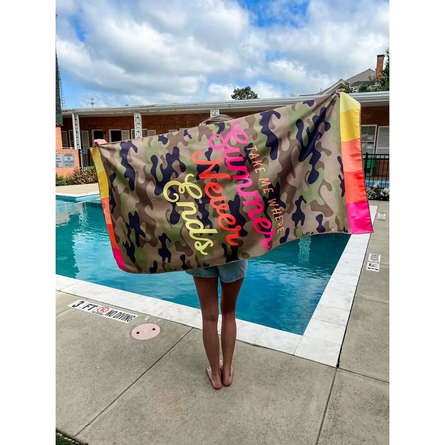 Summer Never Ends - Quick Dry Towel