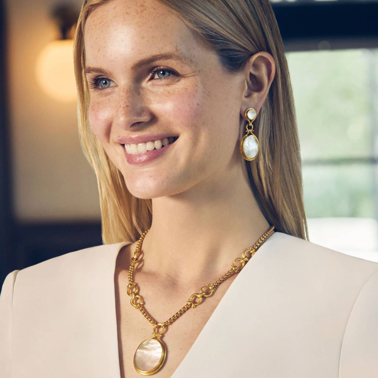 Julie Vos ~ Saratoga Statement Necklace ~ Mother of Pearl