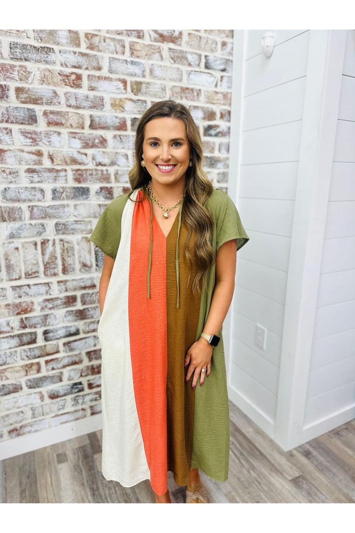 THML Colorblock Flutter Sleeve Midi Dress