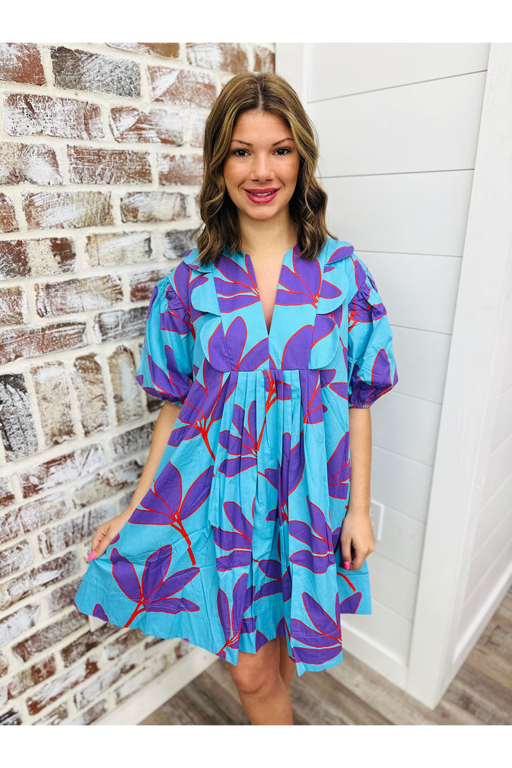 KARLIE Abstract Leaf Scallop Vneck Dress
