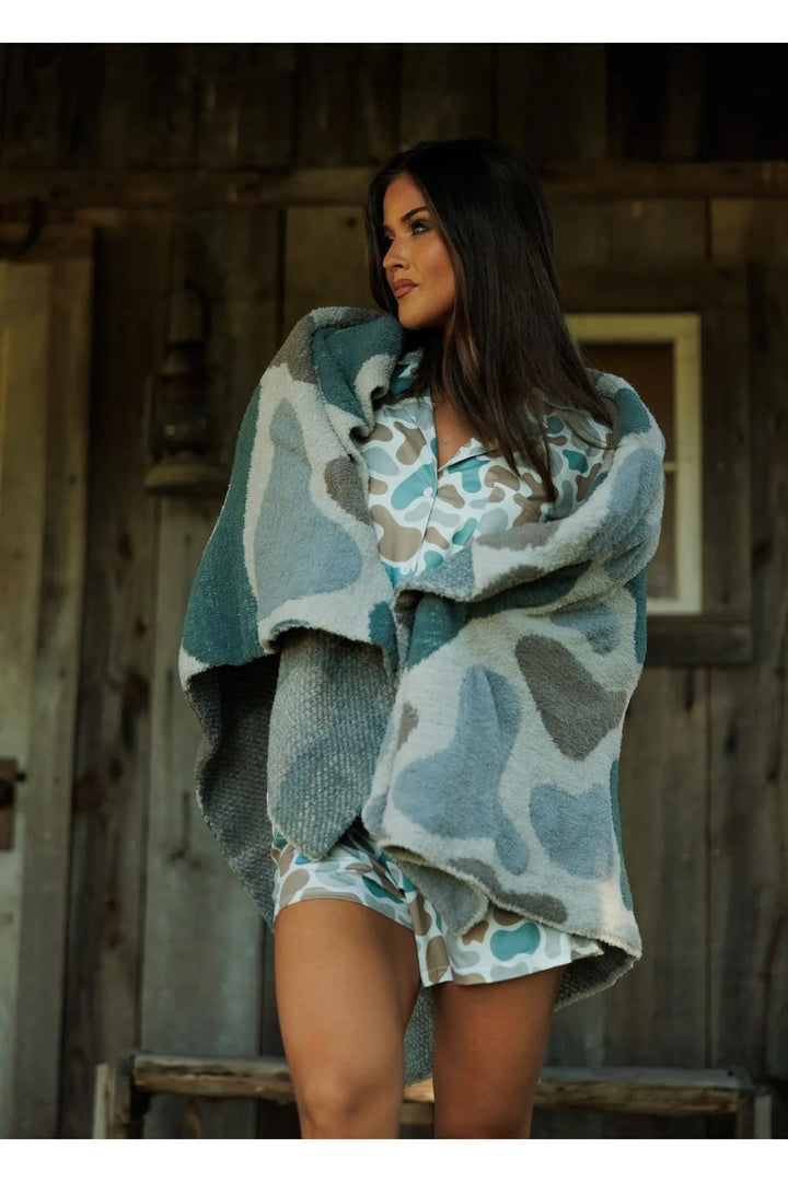 Camo blanket 