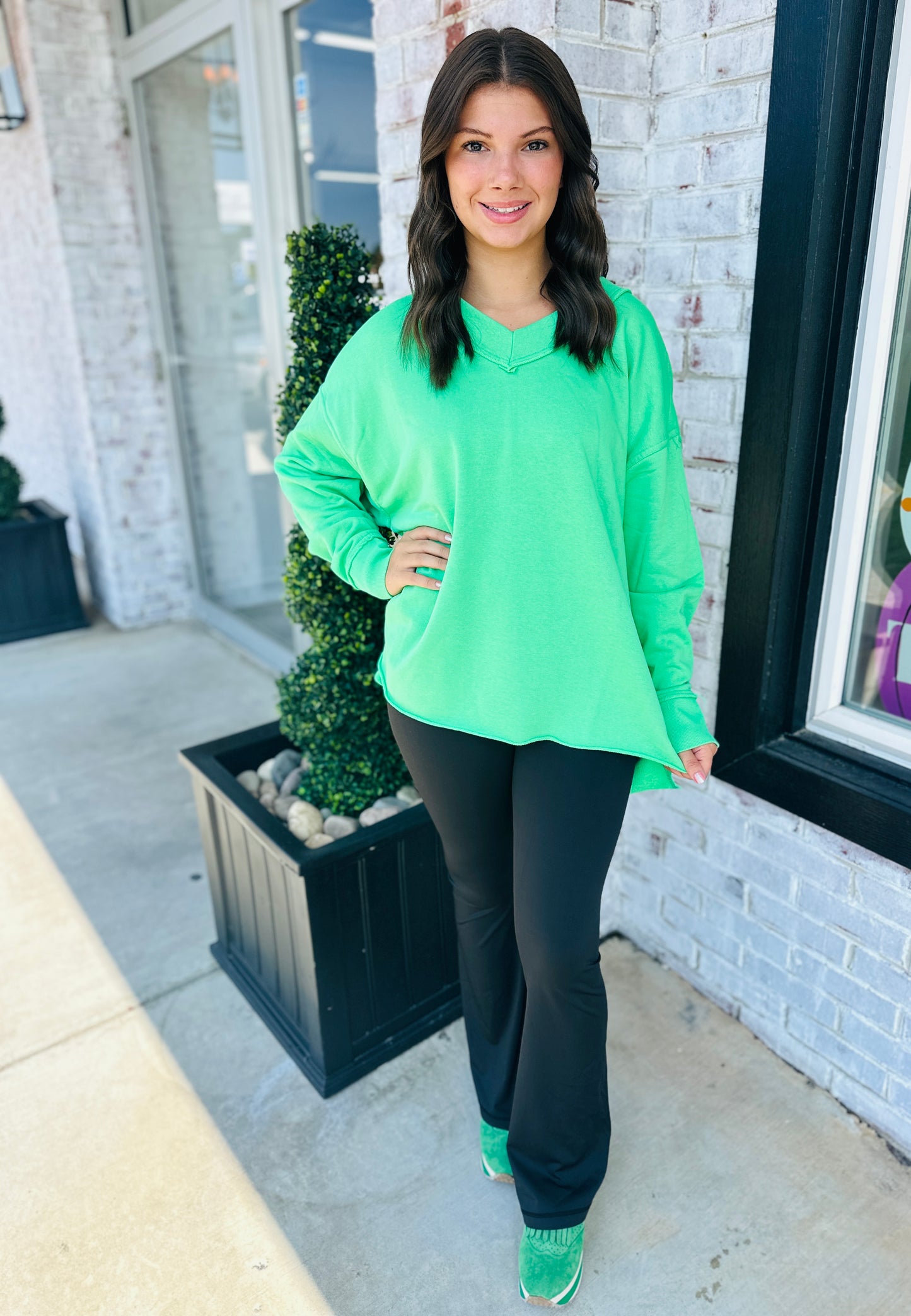 V Neck Pullover~ Green