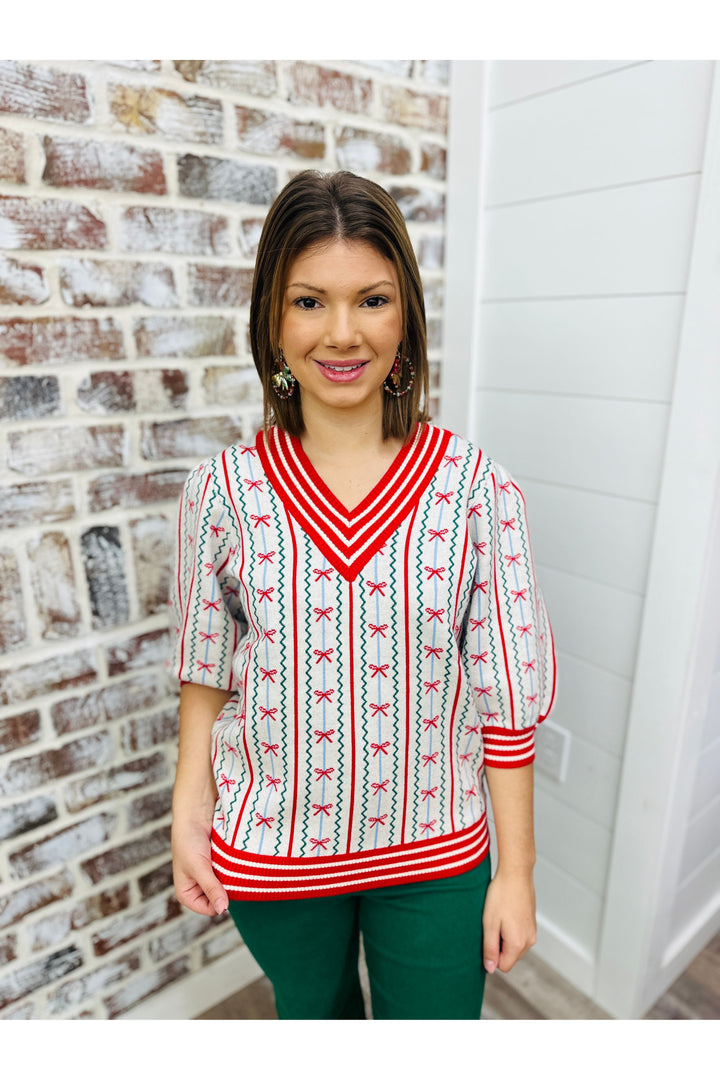 Mary Square | Sweater Faith In A Bow Top