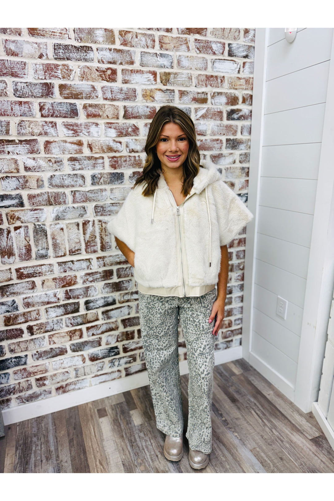 Vervet | High Rise Leopard Baggy Wide Leg Jeans