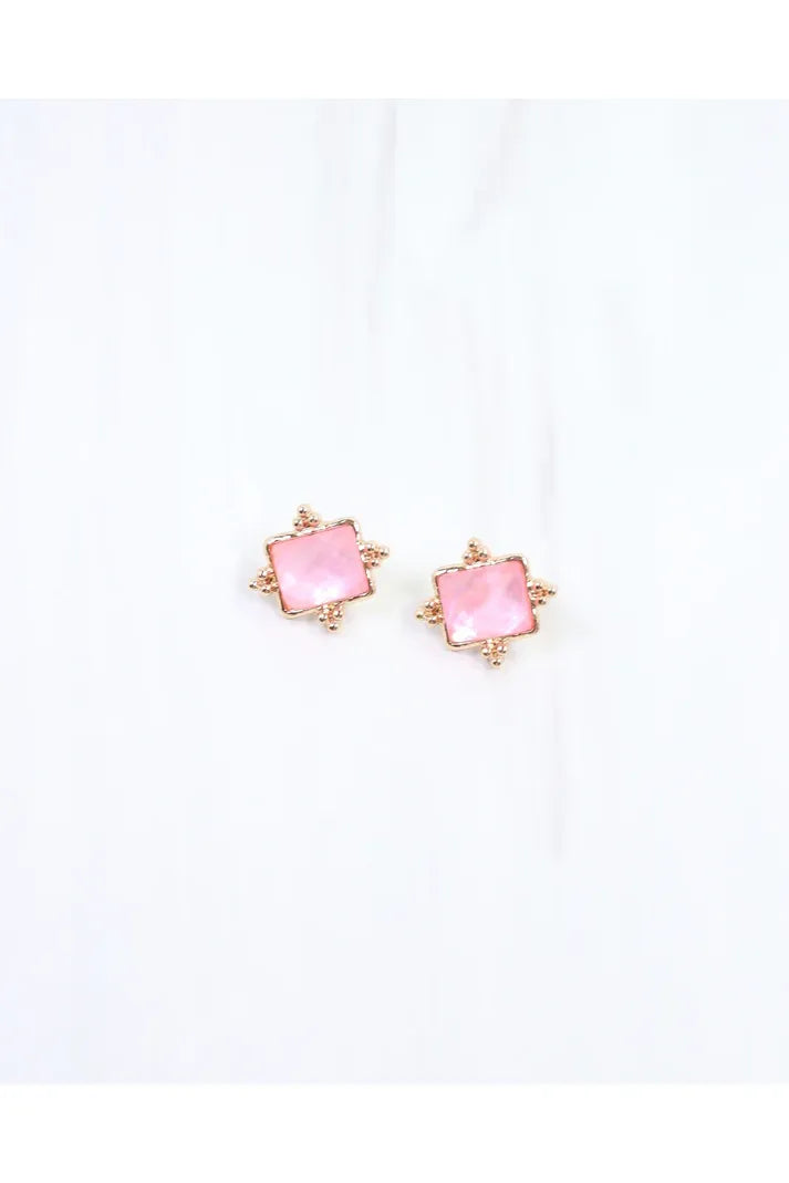 Kerang Square Facited Stud Earring Pink