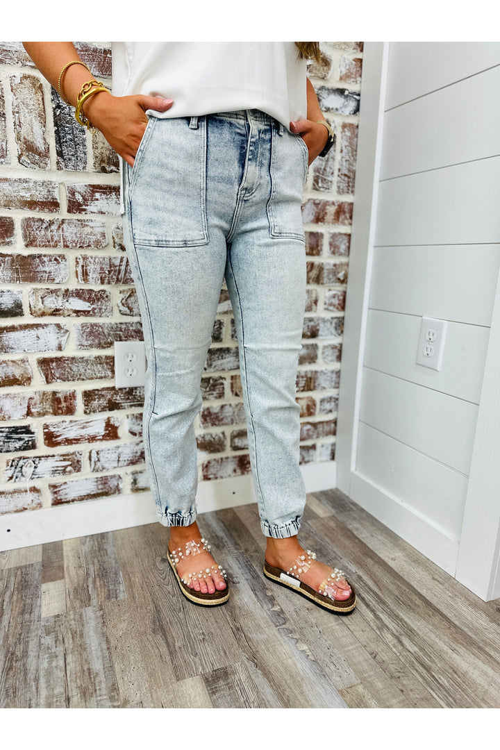 Acid Wash High Rise Jogger Jean