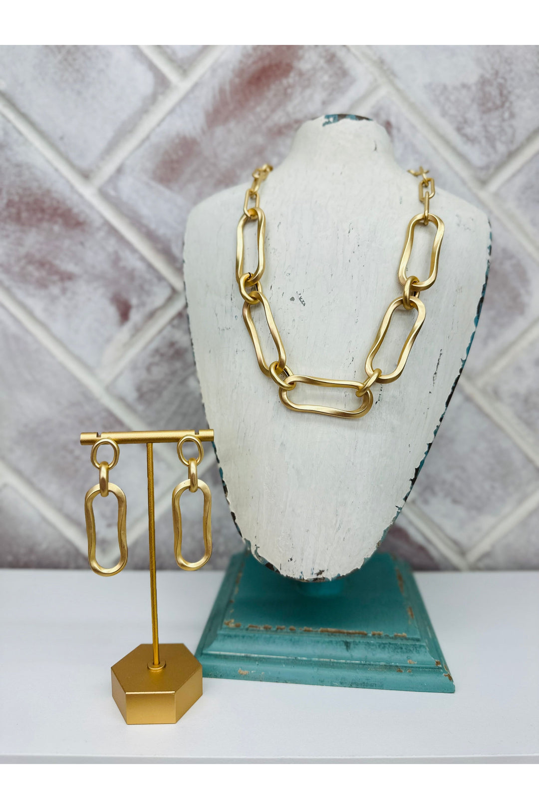 Oval Link Necklace