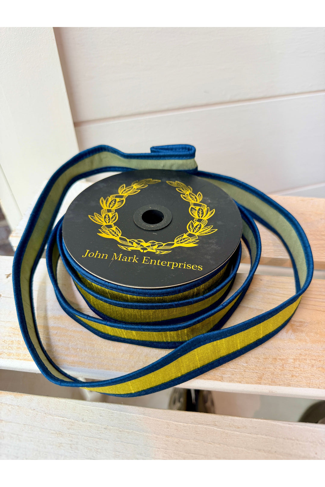 John Mark| Moss Contrasting Dupion DBL Fused Ribbon 1x10yd