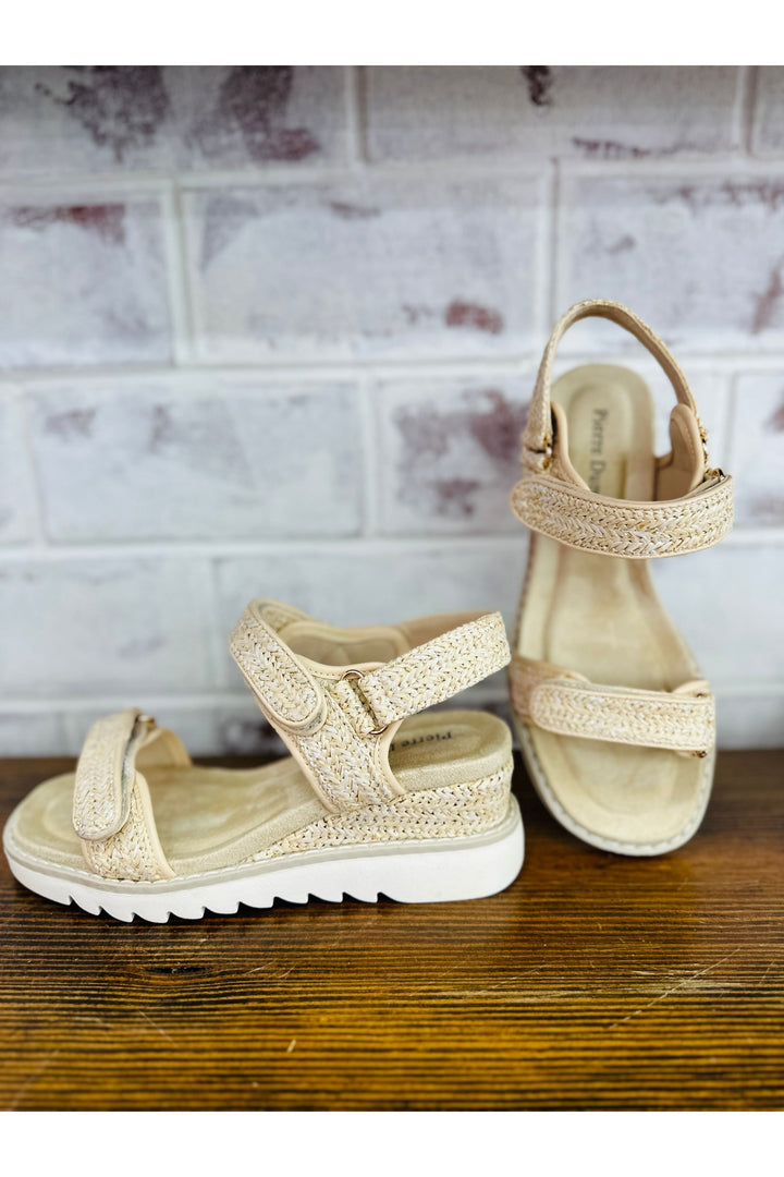 Expand-3 Gold Sandal