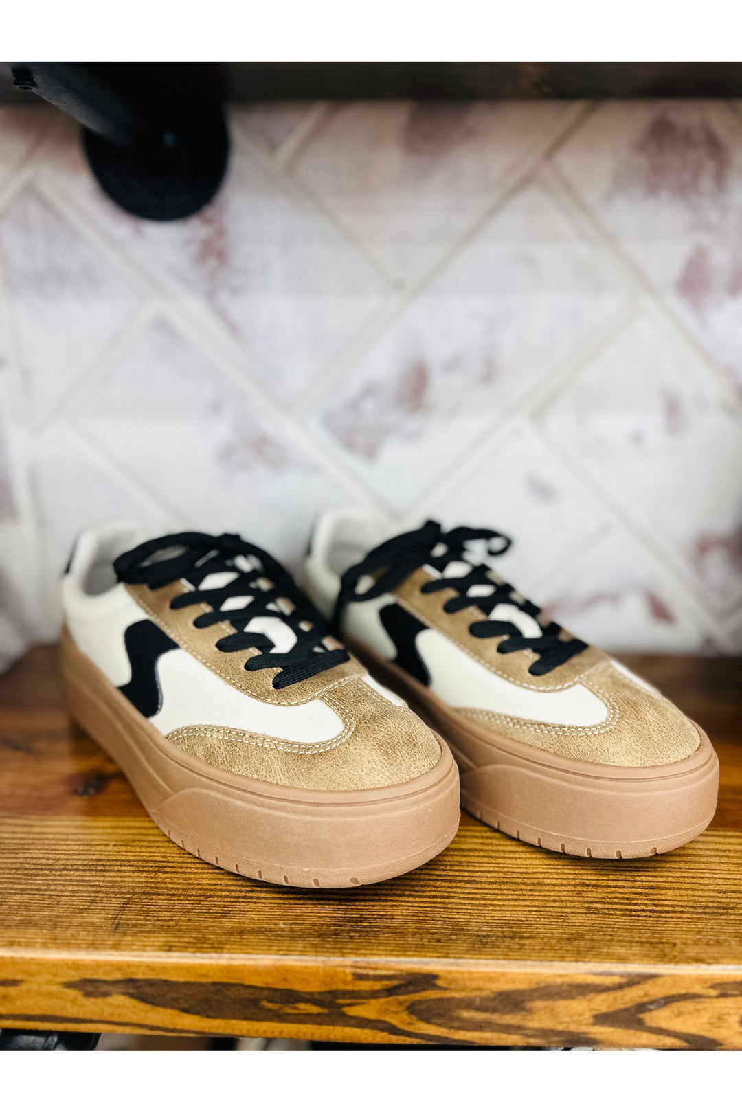 Corkys Pop Off Tan Sneaker