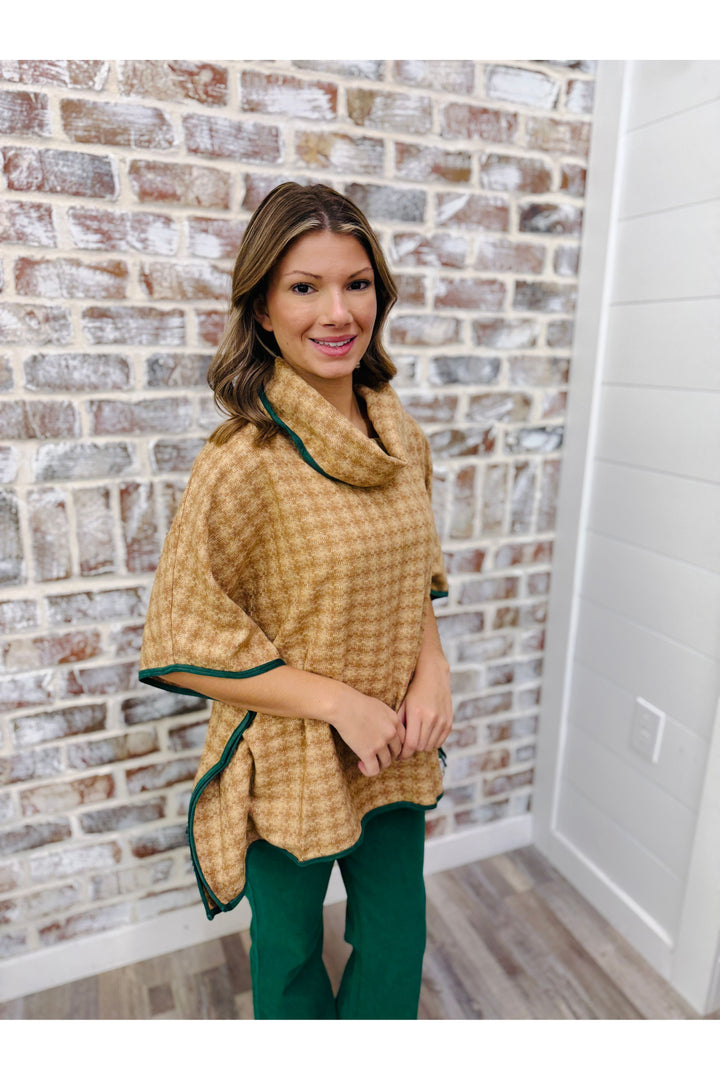 Contrast Houndstooth Poncho