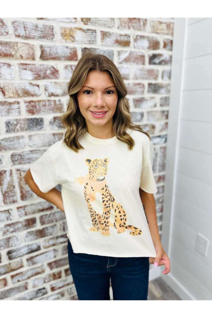 Cheetah Graphic Crop Tee