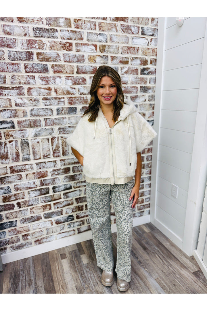 Cream Faux Fur Leather Trim Hoody Vest