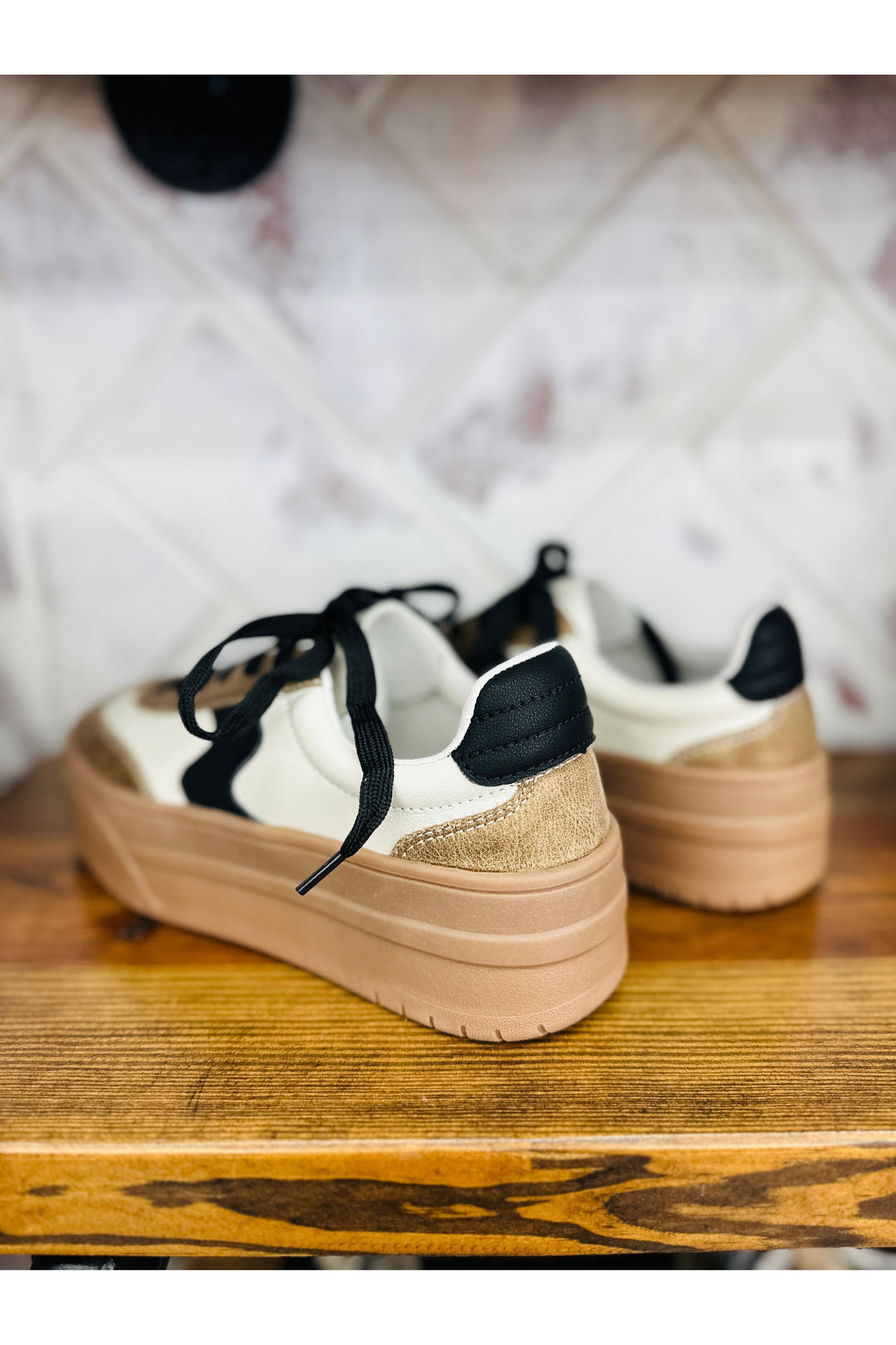 Corkys Pop Off Tan Sneaker