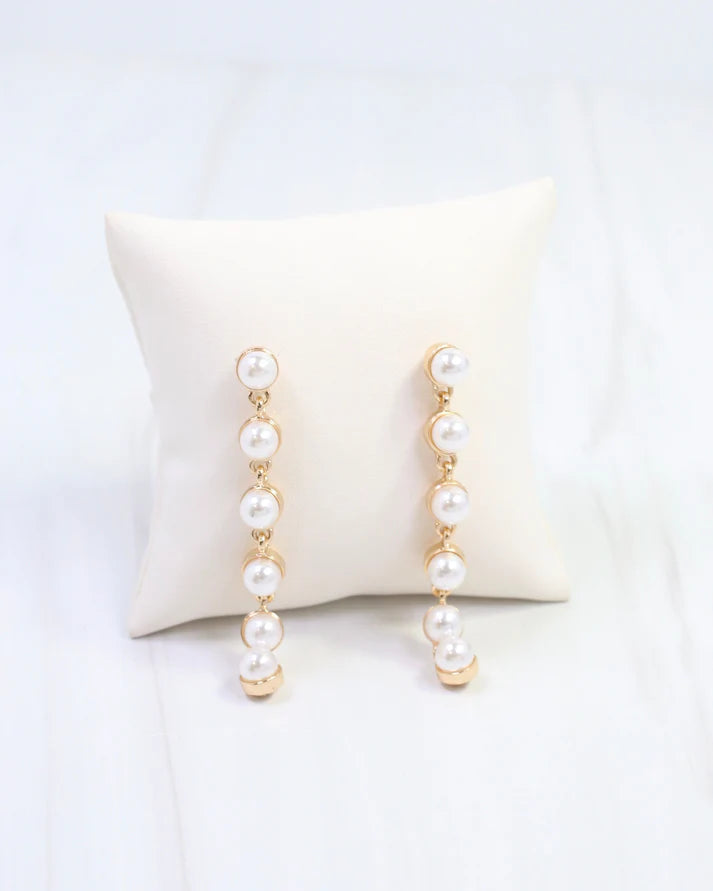 Julianne Pearl Dangle Earring Gold