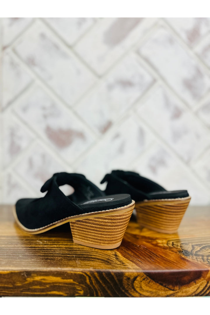 Corkys | Oh Bow She Didn’t - Black Faux Suede