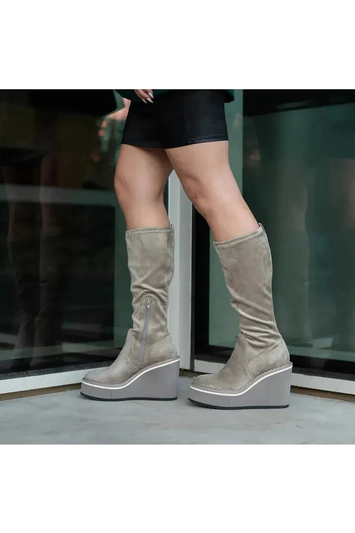Naked Feet ~ Apex Greige boots