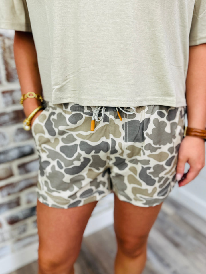 Marsh Wear | Fulton Volley Shorts - Khaki Mallard Camo