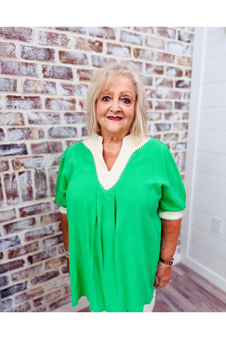 PLUS & REGULAR | Island Green Detailed Top