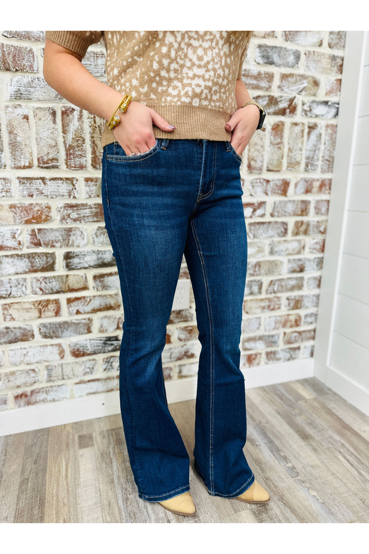 Mid Rise Super Flare Jean