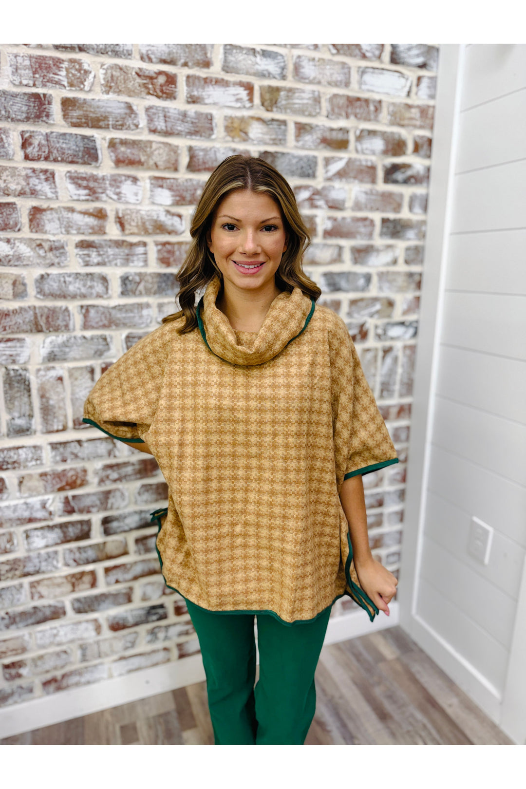 Contrast Houndstooth Poncho