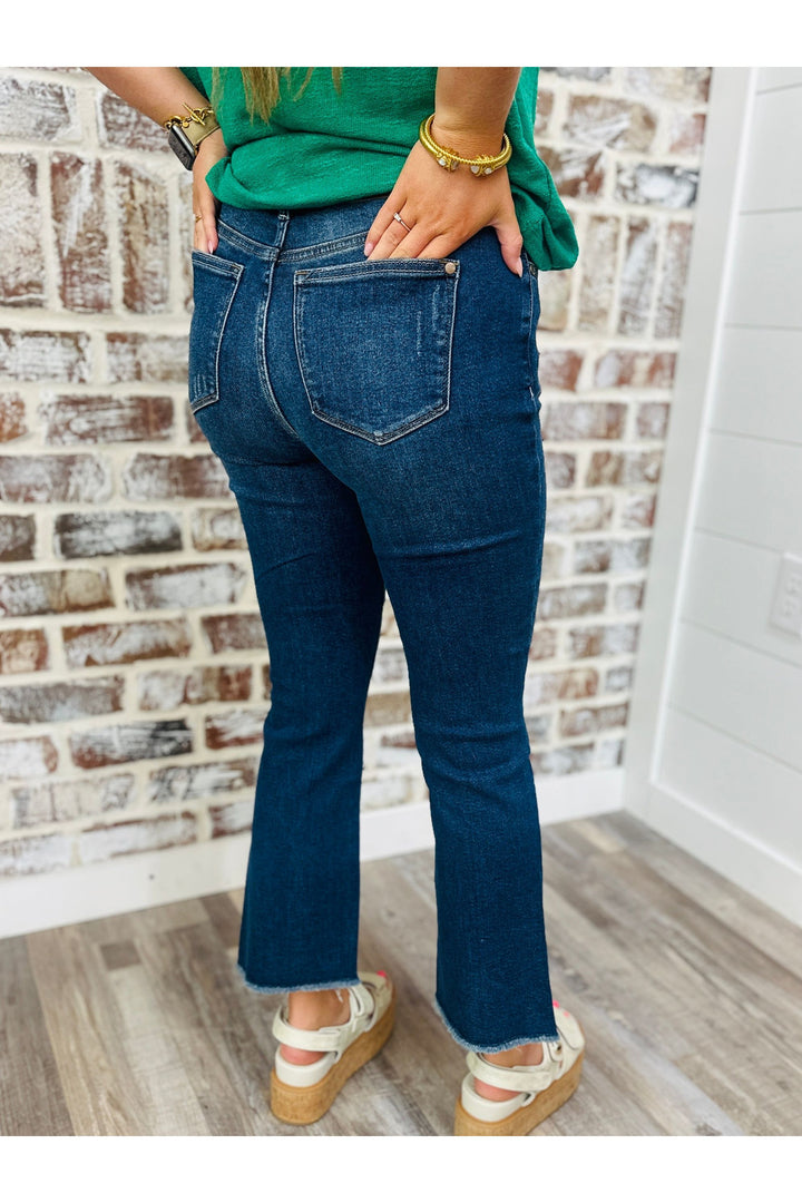 Judy Blue| High Waisted Dark Wash Kick Flare