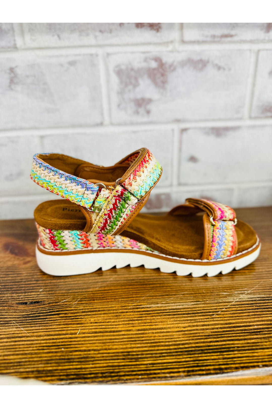 Expand-3 Multi Sandal