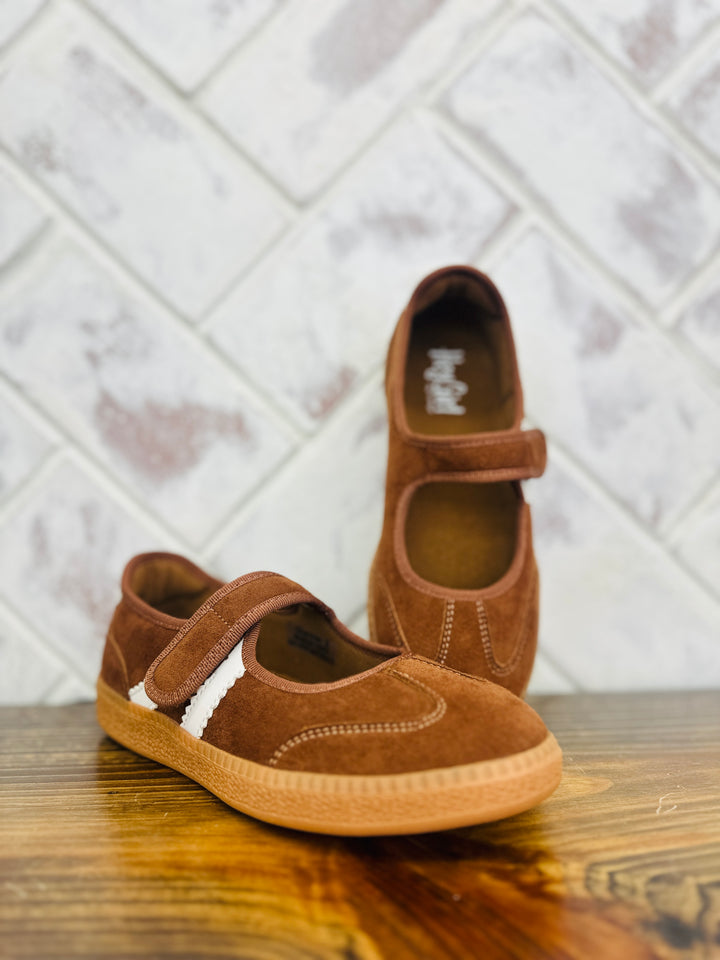 Corkys | Calm Down Sneaker - Chestnut