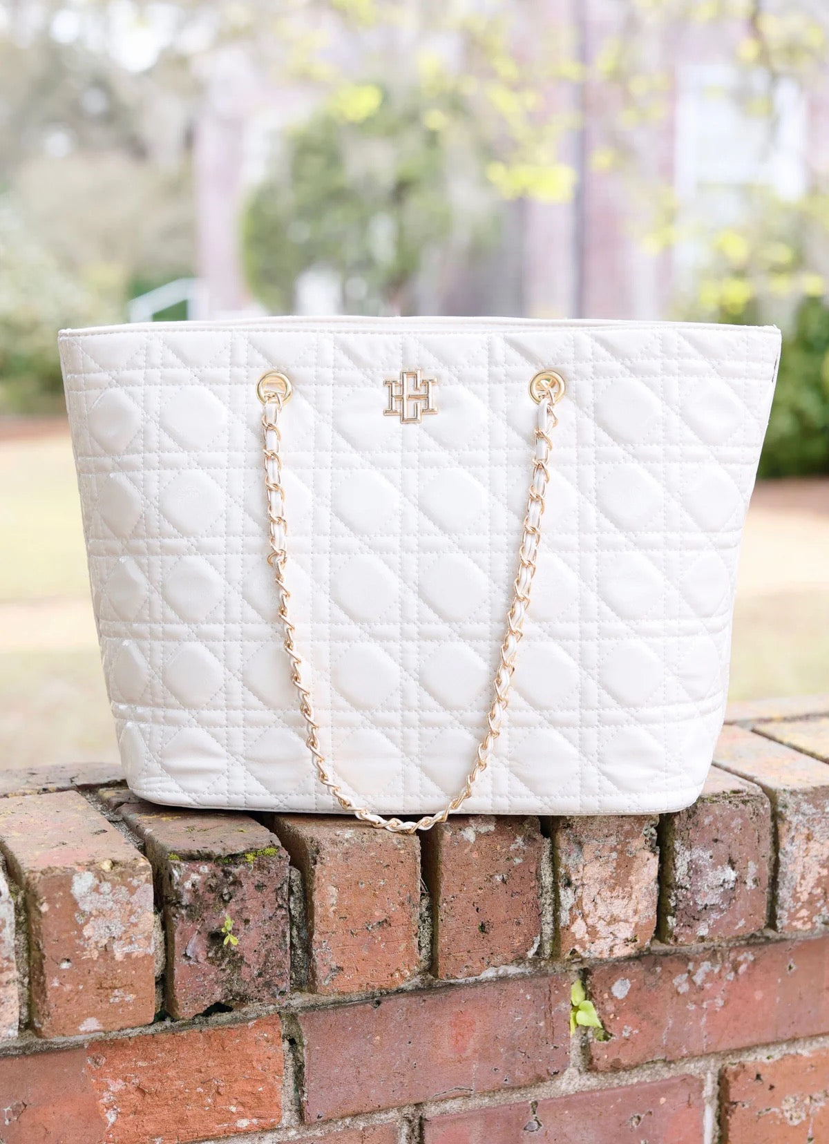 Quentin Quilted Tote~ Ivory