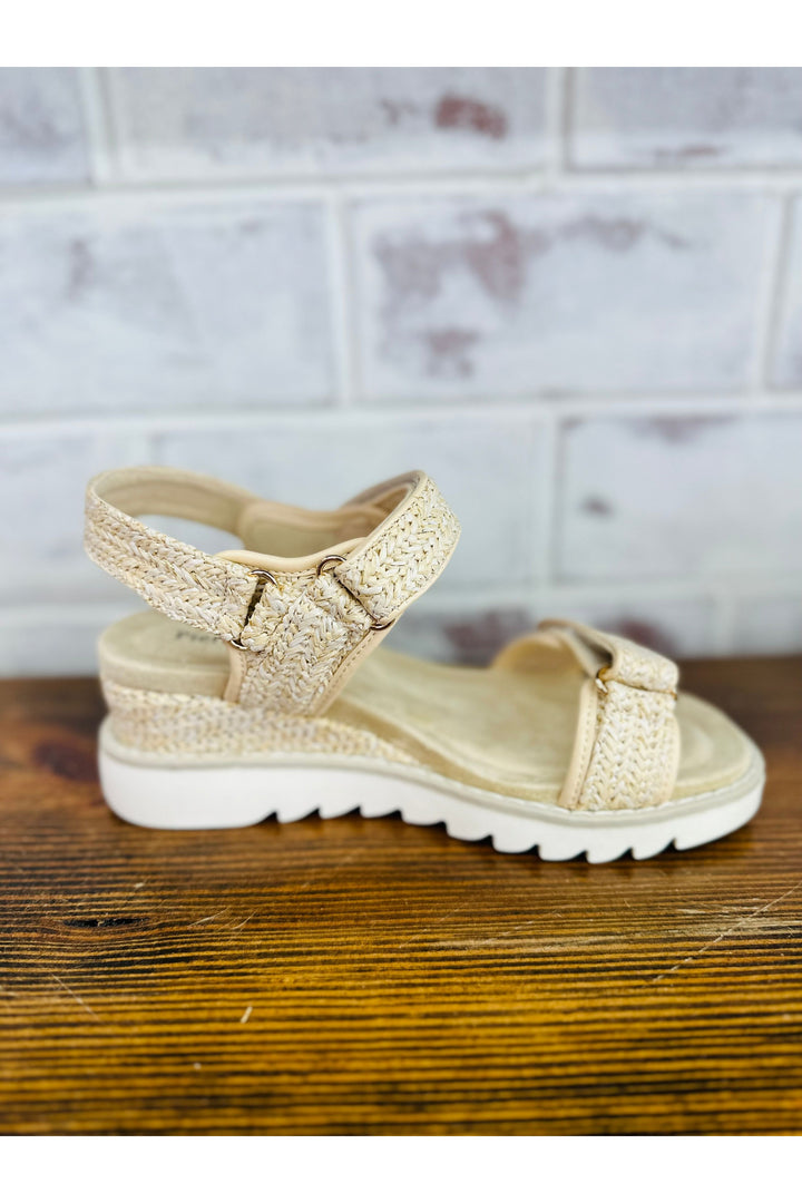Expand-3 Gold Sandal