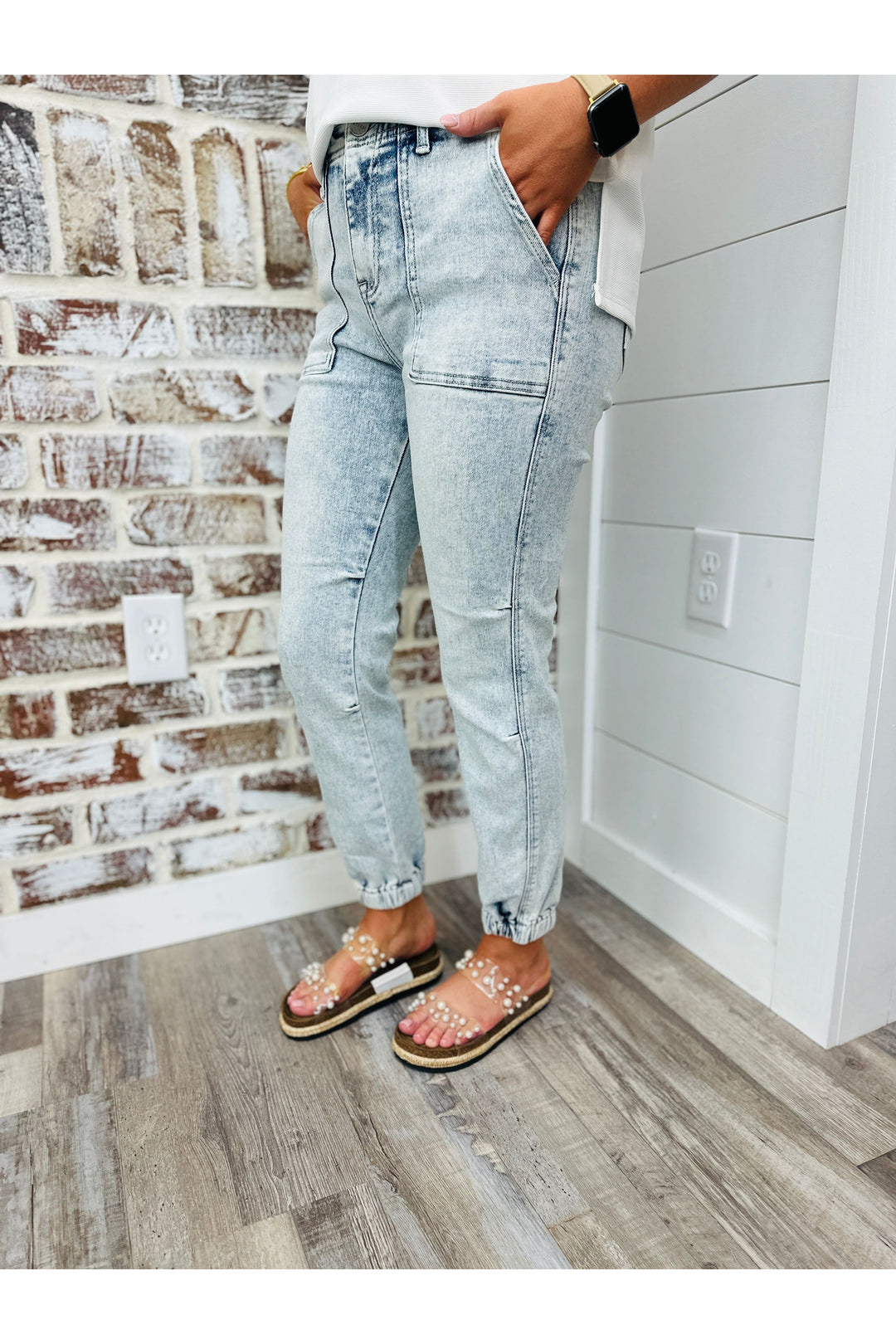 Acid Wash High Rise Jogger Jean