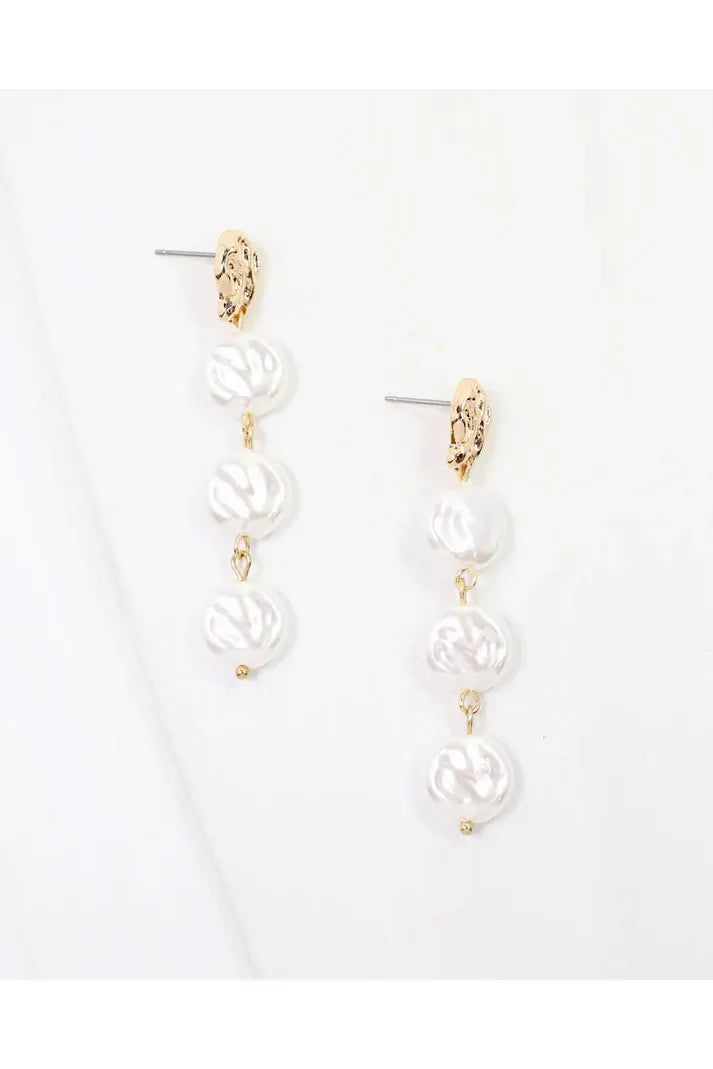 Grants Dangle Pearl Earring Cream