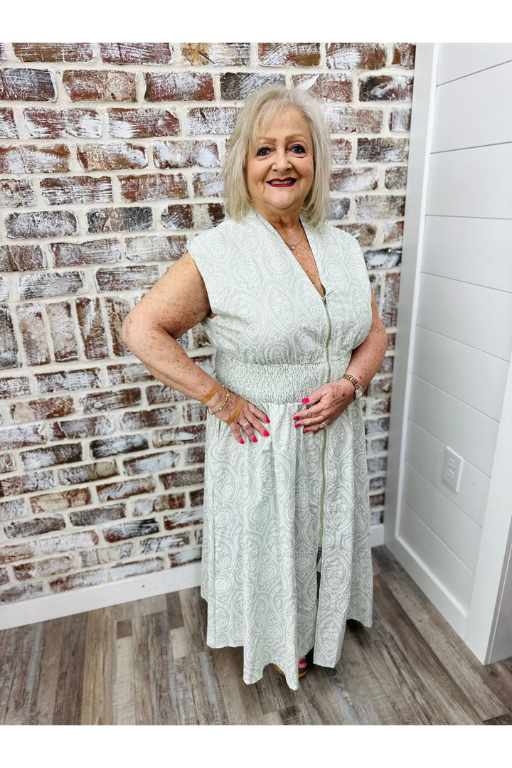 CURVY| Zipped In Sage Midi Dress