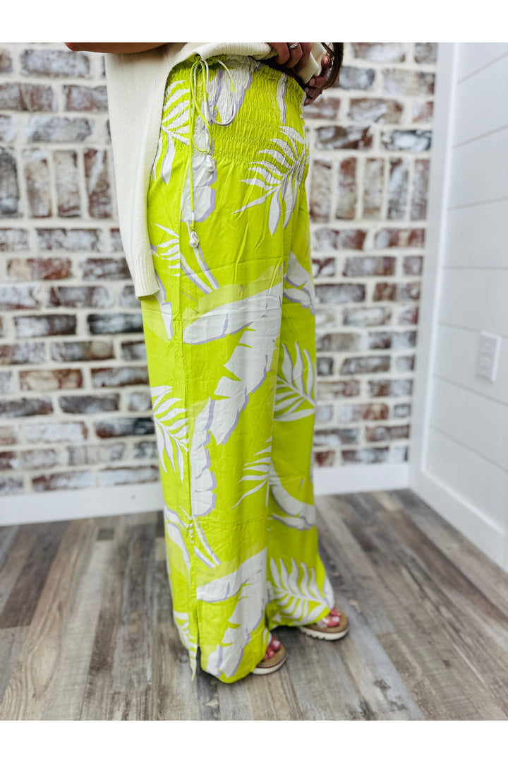Karlie| Palm Leaf Smock Waist Pant