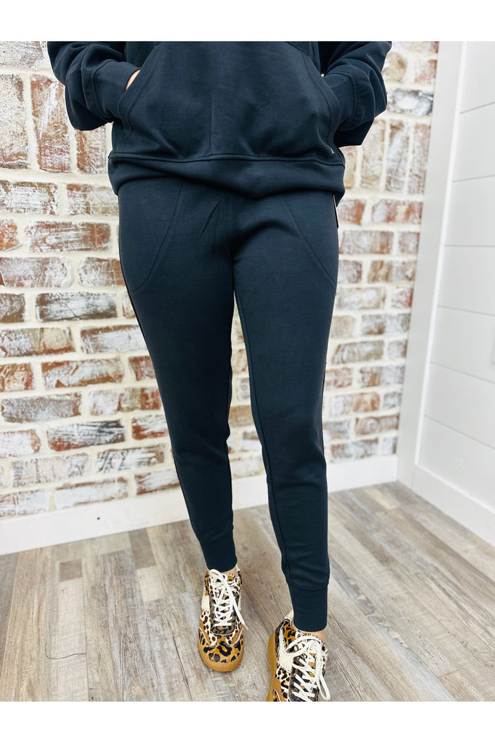 Local Girl | LG Freelance Joggers