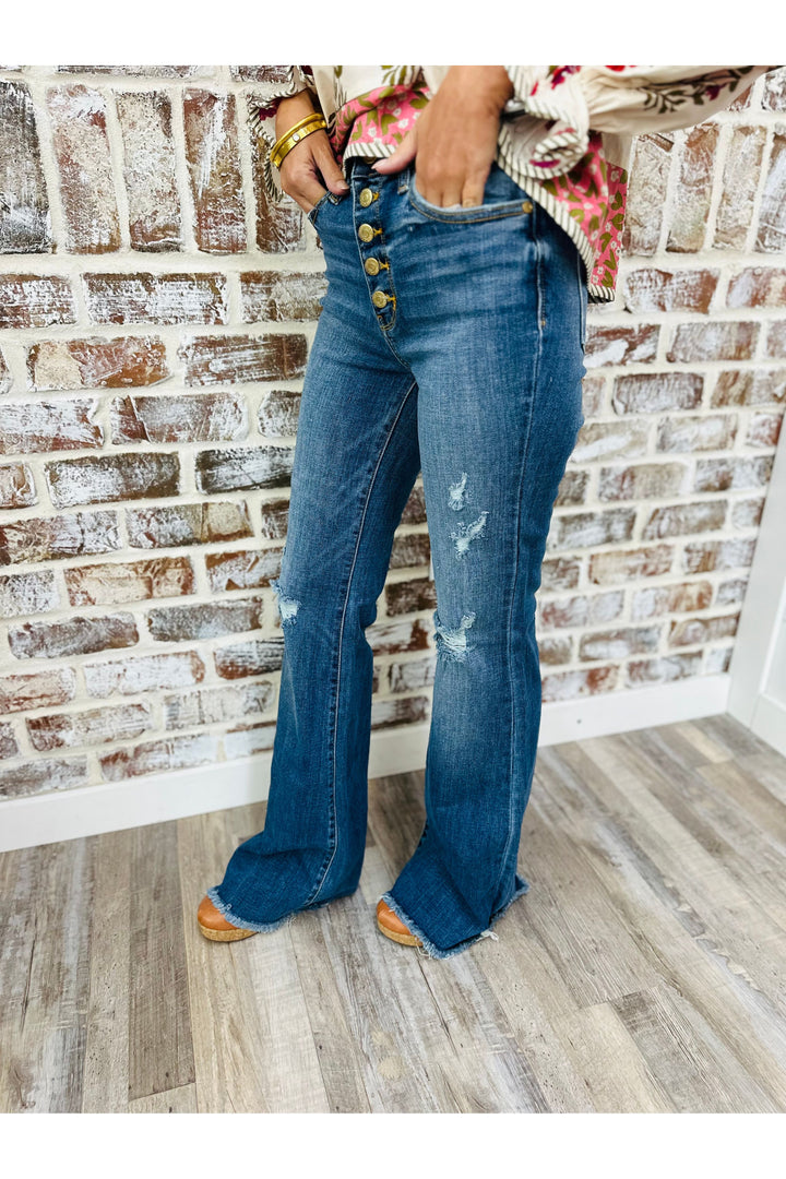 JUDY BLUE| Mid-Rise Button Fly Fray Flare