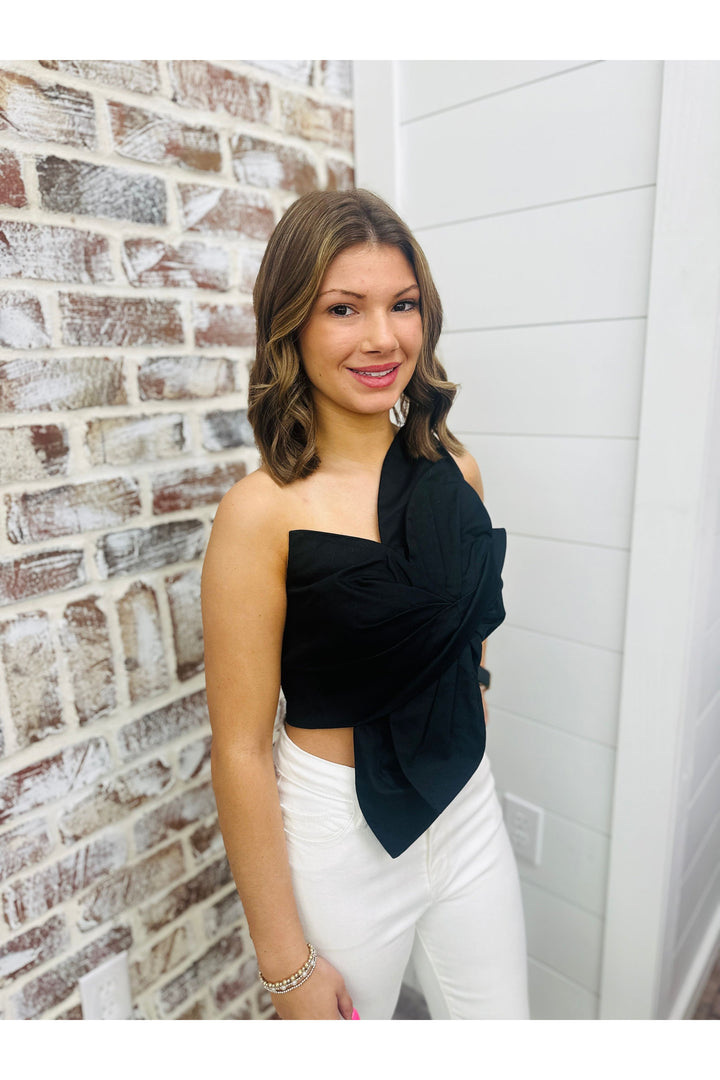 Black Knot + Twist Top