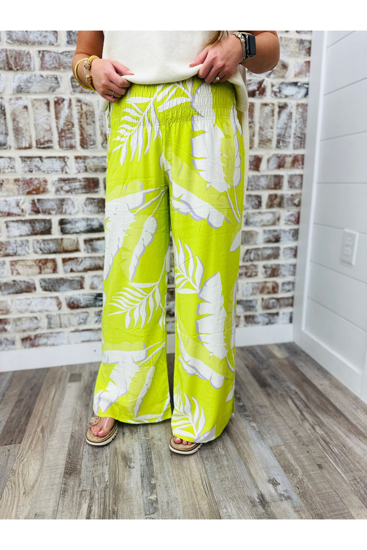 Karlie| Palm Leaf Smock Waist Pant