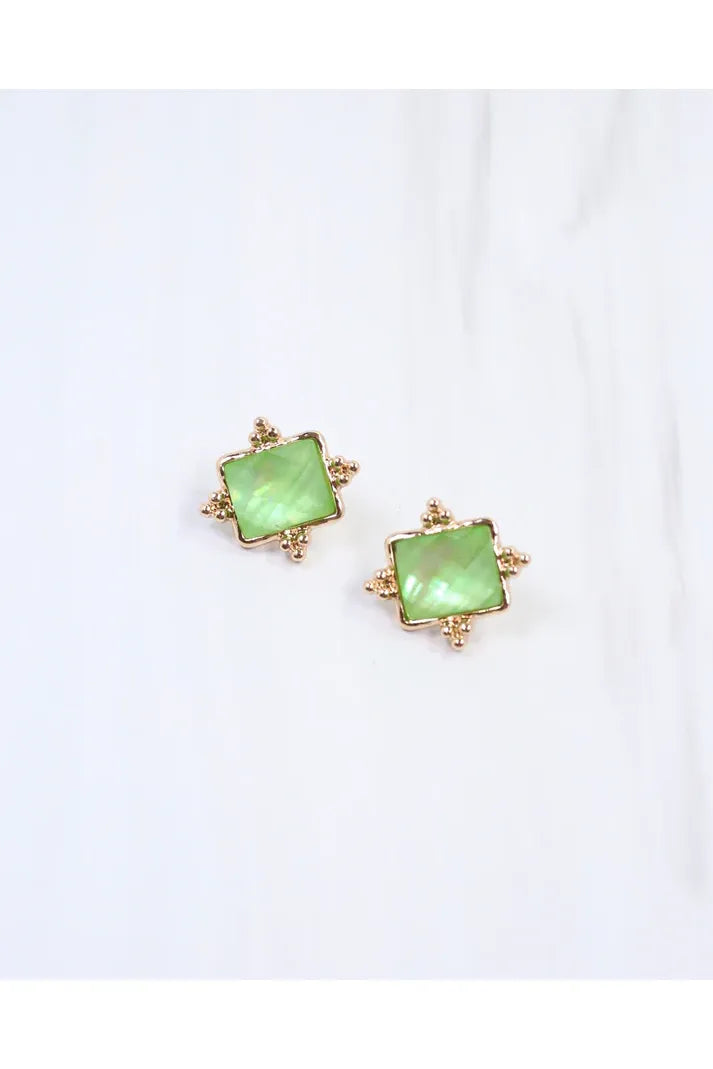 Kerang Square Facited Stud Earring Green