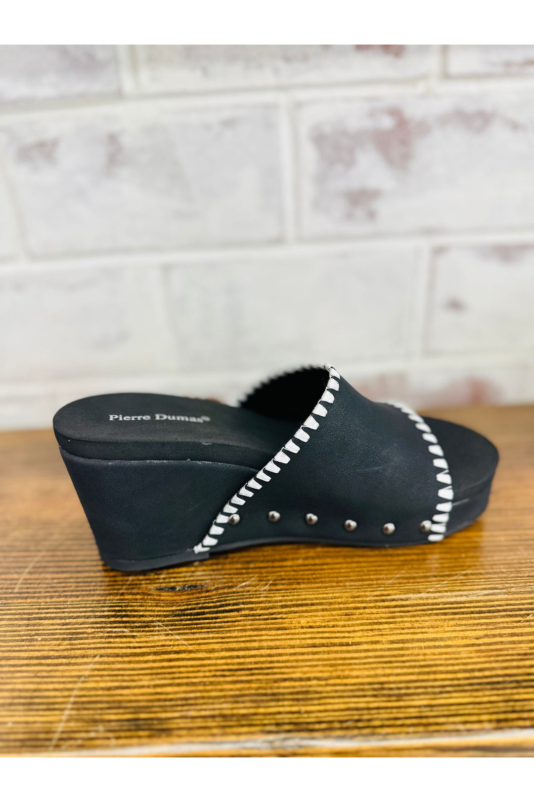 Vivian Black Wedge