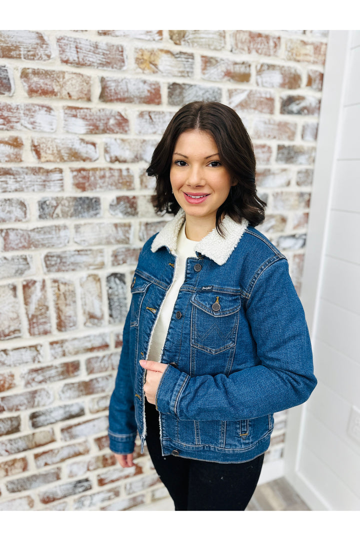 WRANGLER RETRO® SHERPA LINED WESTERN DENIM JACKET