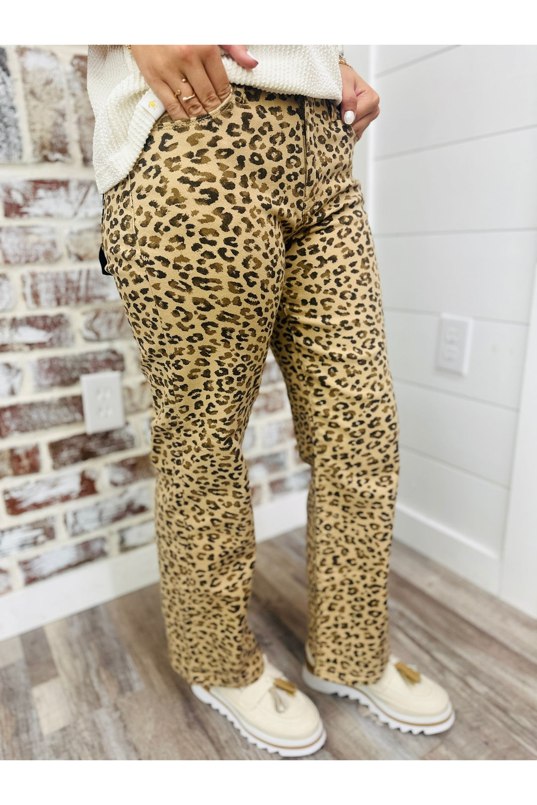 Leopard Mid Rise Ankle Straight Pants