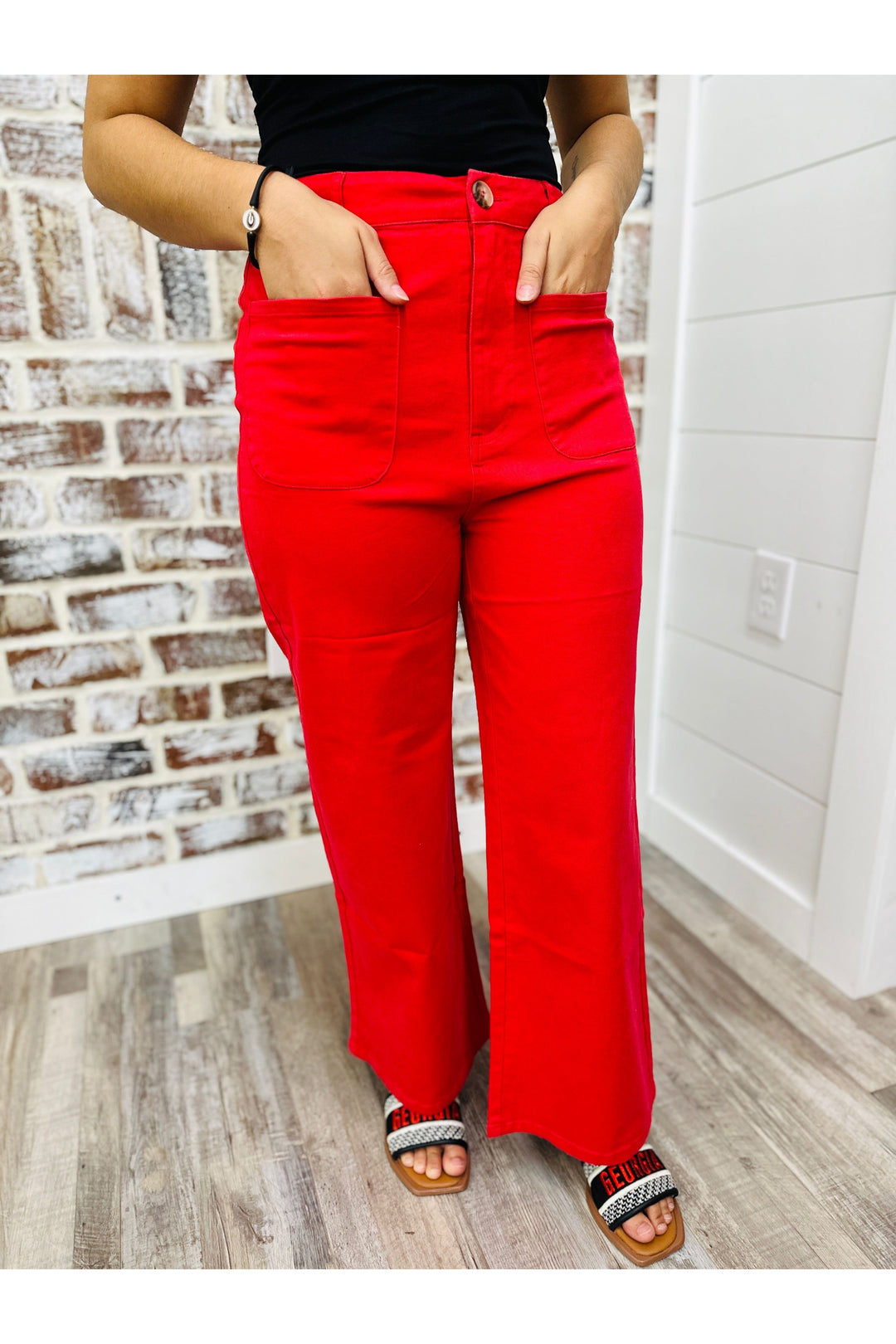Red basic red wide leg pants with front pocket detail.